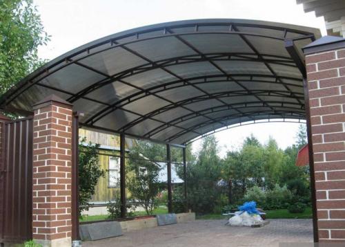 Навесы для частного дома из поликарбоната. Навесы из поликарбоната — обзор лучших проектов и особенности выбора красивых идей оформления для навеса (105 фото)