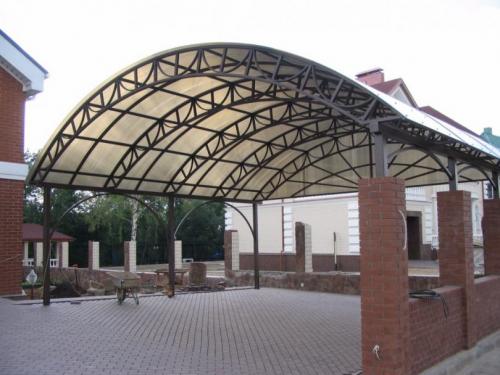 Навесы для частного дома из поликарбоната. Навесы из поликарбоната — обзор лучших проектов и особенности выбора красивых идей оформления для навеса (105 фото)