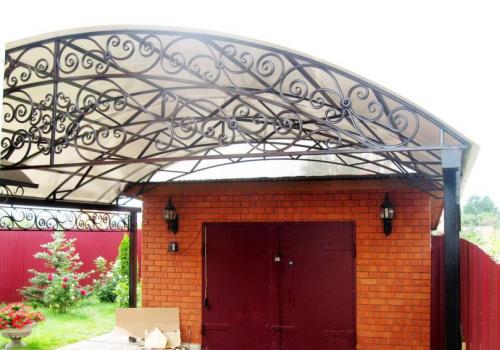 Навесы для частного дома из поликарбоната. Навесы из поликарбоната — обзор лучших проектов и особенности выбора красивых идей оформления для навеса (105 фото)