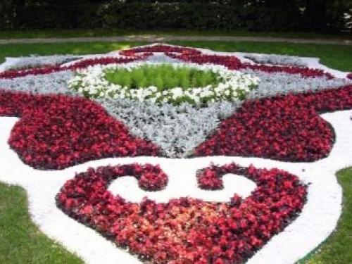 Декоративные клумбы для цветов. Виды и формы 01 Декоративные клумбы для цветов. Виды и формы 01