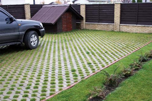 Как сделать заезд для машины на даче. Как сделать въезд на участок: фото схемы создания простых въездов, через дренажную канаву, заезд для машины на даче