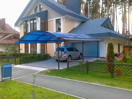 Навесы из поликарбоната во дворе частного дома — секреты мастера самостоятельного изготовления и особенности проектирования! (фото и видео)