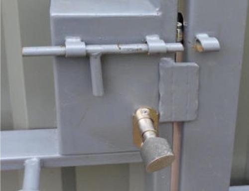 Строй свой замок на калитку: 12 идей для домашних ремонтов 09 Строй свой замок на калитку: 12 идей для домашних ремонтов 09