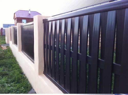 Пластиковый забор для дачи. Разновидности