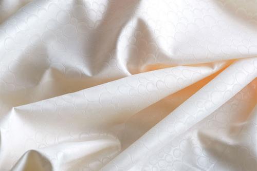 Защитите свой отдых: как выбрать непромокаемые шторы для террасы и веранды 04