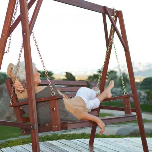 Зона отдыха на участке частного дома с качелями. Садовые качели: советы по выбору дизайна, конструкций и варианты постройки (125 фото и видео)