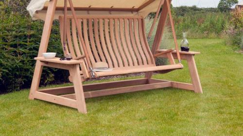 Зона отдыха на участке частного дома с качелями. Садовые качели: советы по выбору дизайна, конструкций и варианты постройки (125 фото и видео)