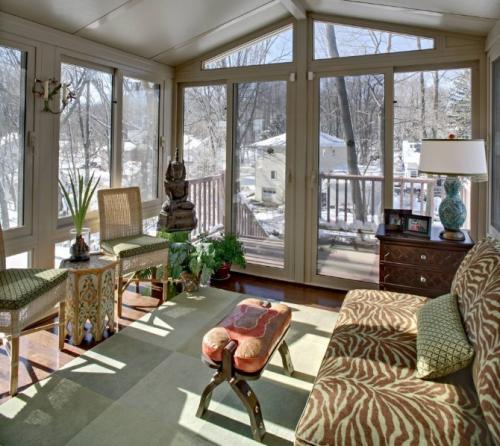 Закрытая терраса. Закрытая зимняя веранда пристроенная к дому: все, что нужно знать