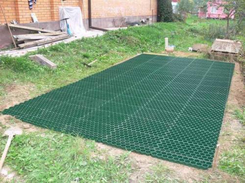 Как сделать заезд для машины на даче. Площадка под автомобиль: преимущества и применение площадки. Выбор места и размера. Советы по материалам покрытия и навеса. Фото и видео-инструкции по установке