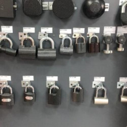 Замок для калиток из профнастила. Навесные замки