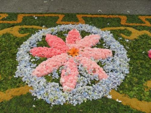 Идеи для клумбы своими руками для детского сада. Клумбы своими руками – 125 фото лучших идей размещений. Правила выбора растений и их посадка