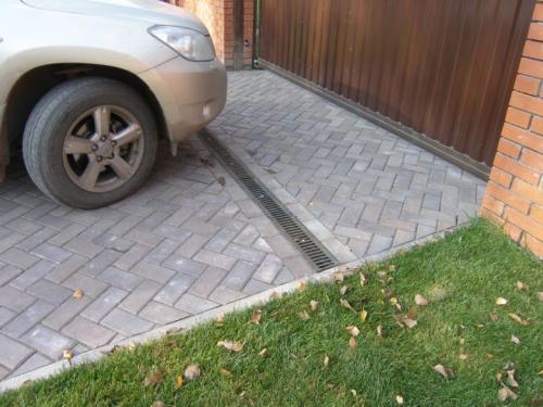 Обустройство заезда на участок своими руками. Виды обустройства въезда