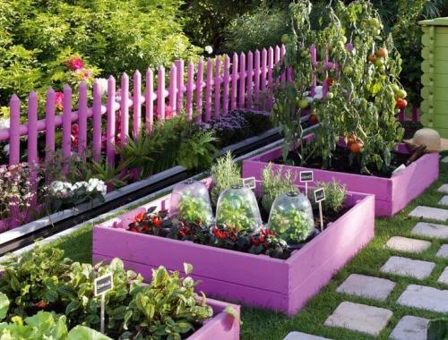 Декоративные заборчики для сада. Забор для цветника из деревянных колышек