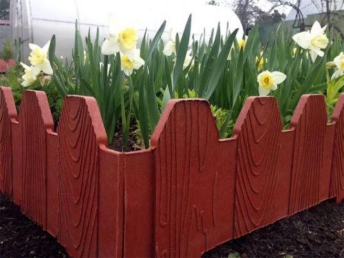Чем огородить клумбу. Оригинальный заборчик для клумбы, цветника