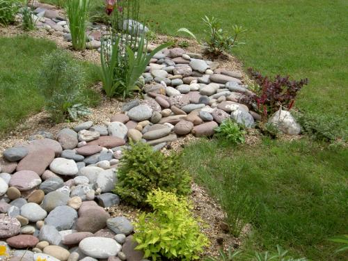 Камни для ландшафтного дизайна — смотрите красивые примеры обустройства участков с камнями (фото и видео) 22 Камни для ландшафтного дизайна — смотрите красивые примеры обустройства участков с камнями (фото и видео) 22