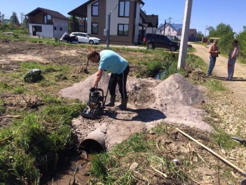 Въезды на дачный участок. Как сделать въезд на участок — этапы обустройства заезда, а также установление подпорных стенок! (фото и видео)