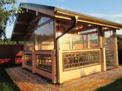 Чем закрыть беседку от дождя и ветра. Как лучше укрыть беседку от непогоды: рассмотрим варианты