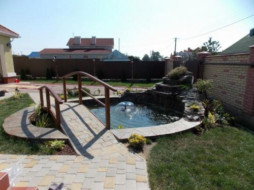 Фонтан в современном стиле. Садовые фонтаны — пошаговая инструкция, конструирования, декорирования дачного фонтана! (фото и видео)