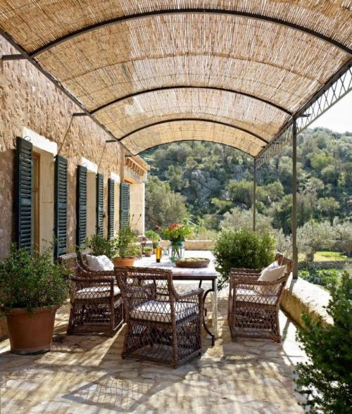 Навесы из поликарбоната во дворе частного дома — секреты мастера самостоятельного изготовления и особенности проектирования! (фото и видео)