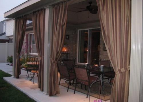 Какие правила и нормы следует соблюдать при строительстве шторы на террасе. Выбор материала