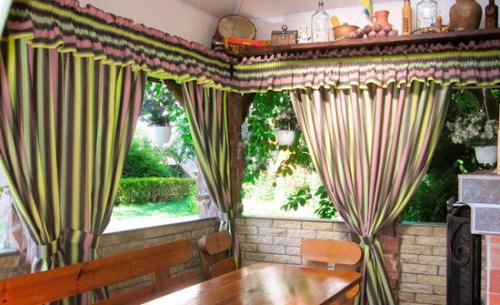 Как обеспечить защиту террасы от штор и дождей. Тканевые занавески