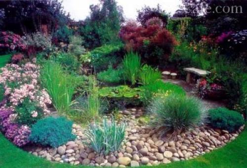 Клумбы с камнями и цветами своими руками. Клумба из камней – пошаговое создание и оформление клумбы. Самые актуальные и стильные идеи создания клумбы (125 фото и видео) 16