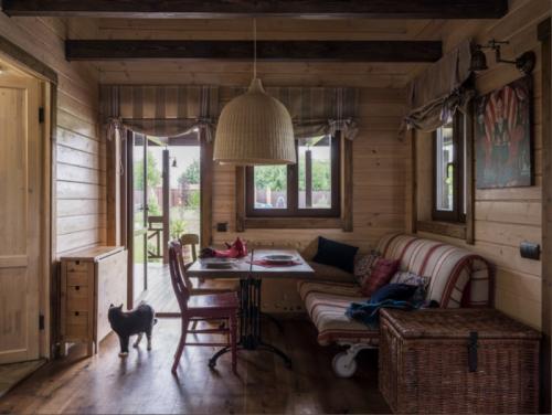 Отдых на природе: постройка дачного дома с террасой 08 Отдых на природе: постройка дачного дома с террасой 08