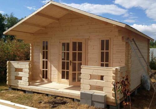 Отдых на природе: постройка дачного дома с террасой 04 Отдых на природе: постройка дачного дома с террасой 04