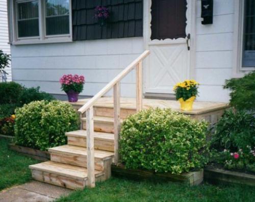 Какие технологии используются при изготовлении колонн для крыльца. Изготовление крыльца: разбираем виды, материалы и монтаж