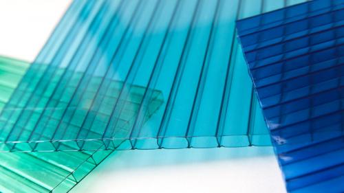 Навесы из поликарбоната: идеальный выбор для укрытия во дворе частного дома 05