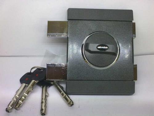 Замки для калиток и ворот накладные. Замок на калитку: классификация, преимущества и советы правильного выбора замка (120 фото и видео)