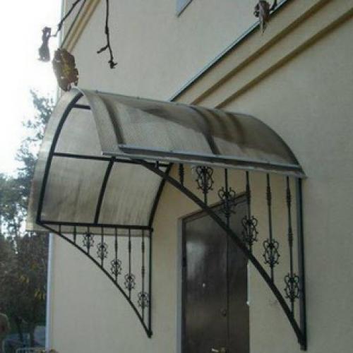 Навес над крыльцом из поликарбоната. Навесы и козырьки над крыльцом частного дома своими руками (с фото) 06