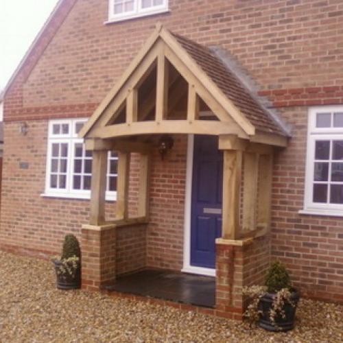 Навес над крыльцом из поликарбоната. Навесы и козырьки над крыльцом частного дома своими руками (с фото) 05