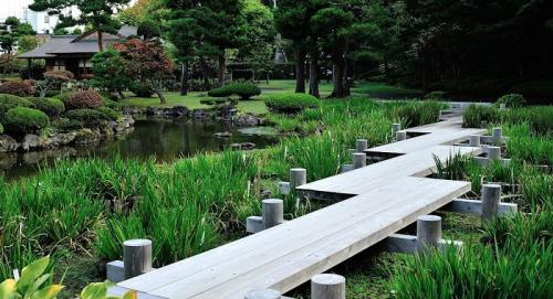 Как правильно установить декоративный мост