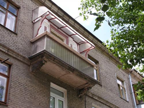 Установка козырька: все, что нужно знать о монтаже навеса из ПВХ 15 Установка козырька: все, что нужно знать о монтаже навеса из ПВХ 15