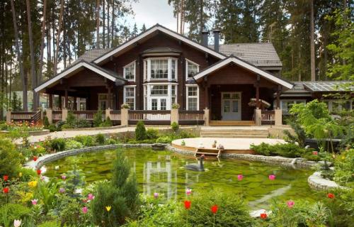 Как создать клумбу в стиле английского парка.  Детали, которые необходимы для создания нужной атмосферы