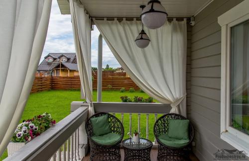 Короткие шторы на веранду. Виды штор и тюля для веранд, террас и беседок