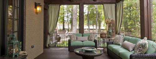 Шторы для веранды от дождя. Как выбрать или самостоятельно изготовить шторы для беседок и веранд