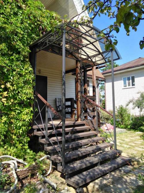 Фасад дома с крыльцом. Крыльцо — 115 фото стильного оформления и этапы постройки крыльца для частного дома