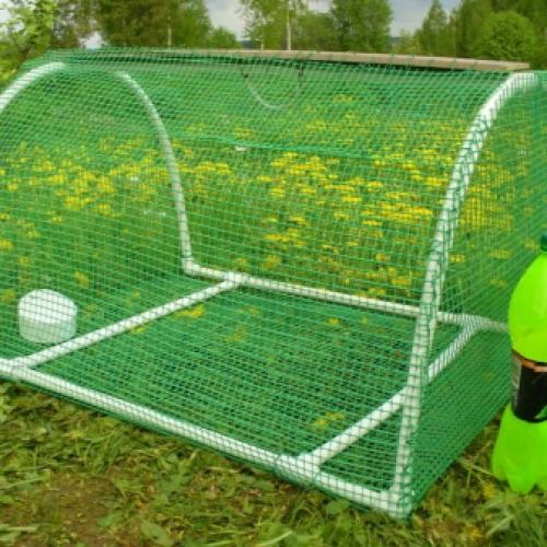 Палисадник из сетки. Как правильно покрасить решётку 06 Палисадник из сетки. Как правильно покрасить решётку 06