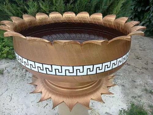 Клумба своими руками из подручных материалов. Клумбы для цветов из подручных материалов своими руками