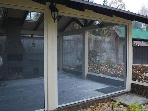 Как закрепить шторы на террасе от ветра. Тканевые шторы для беседки