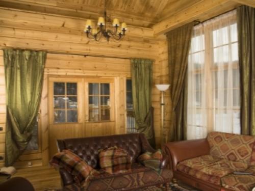 Тюль на дачу в деревянный дом. Особенности постройки 01