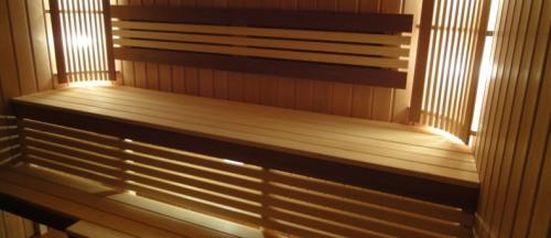 Баня современный дизайн. Отделка бани: 110 фото внутреннего обустройства парилки и душевой, комнаты отдыха. Описание основных этапов работ