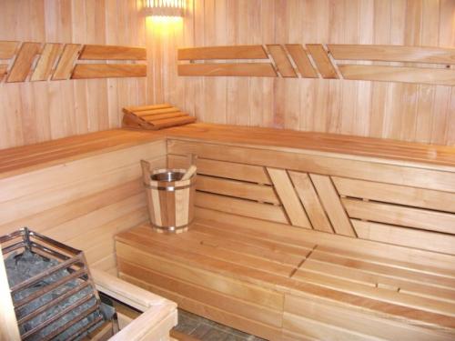 Баня современный дизайн. Отделка бани: 110 фото внутреннего обустройства парилки и душевой, комнаты отдыха. Описание основных этапов работ