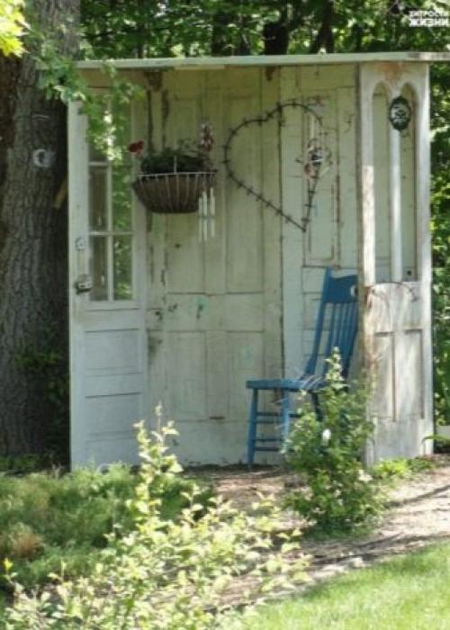 Самые простые беседки для дачи. Материалы изготовления каркаса 15