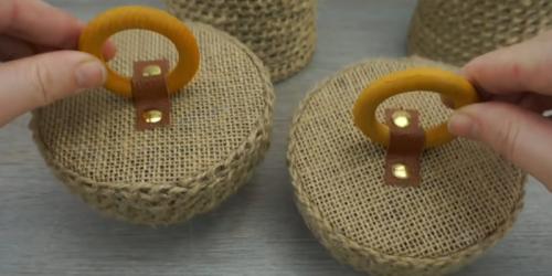 Контейнер из пластиковой бутылки своими руками. Шикарная идея из обычных пластиковых бутылок для поддержания порядка на кухне