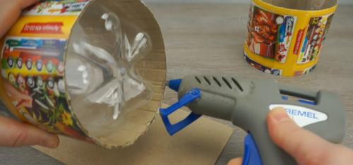 Контейнер из пластиковой бутылки своими руками. Шикарная идея из обычных пластиковых бутылок для поддержания порядка на кухне