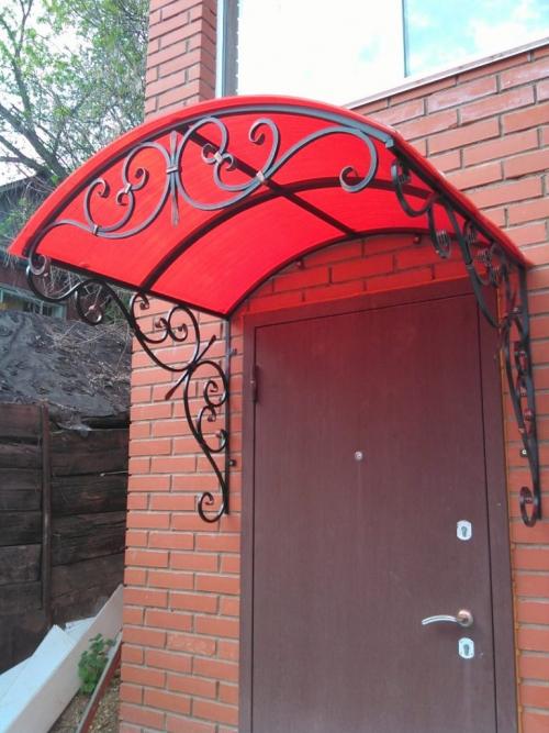 Козырек над дверью из поликарбоната своими руками. Монтаж козырька из поликарбоната над дверью