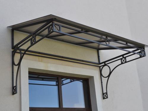 Козырек над дверью из поликарбоната своими руками. Монтаж козырька из поликарбоната над дверью